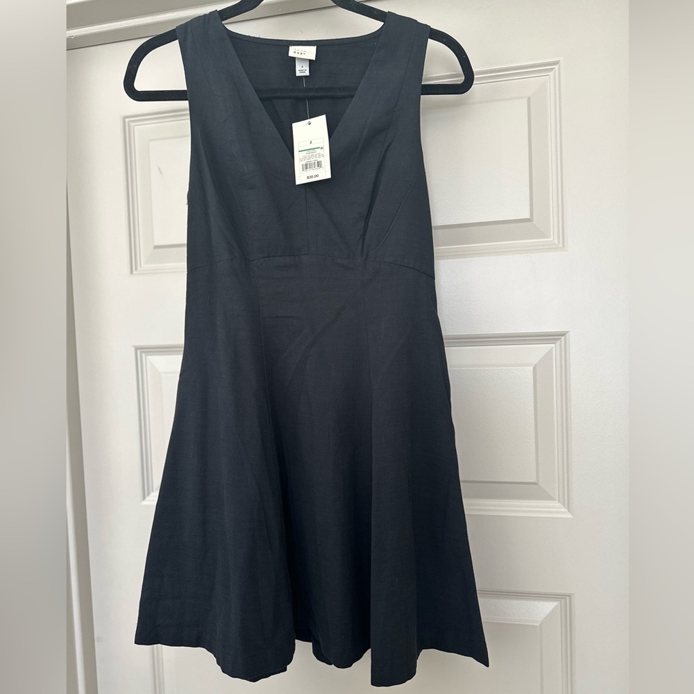 A New Day Black Sleeveless V-Neck Dress